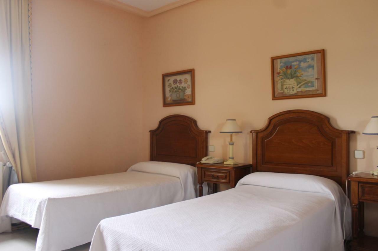 Hostal Las Paneras Ávila المظهر الخارجي الصورة