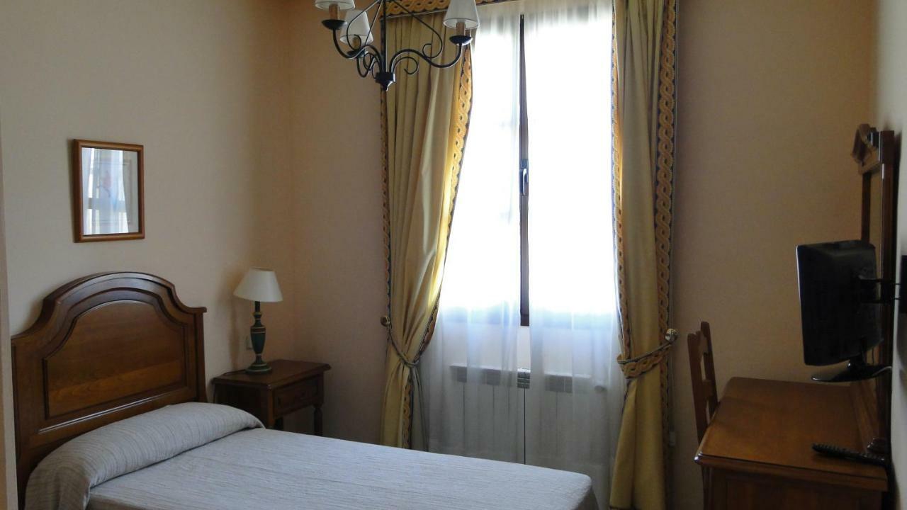 Hostal Las Paneras Ávila المظهر الخارجي الصورة